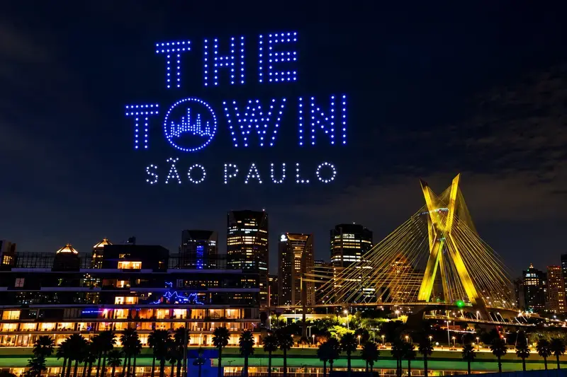 Mercado Pago anuncia estreia como nova instituição financeira do The Town com benefícios para clientes e ação na Ponte Estaiada em São Paulo ; confira 
